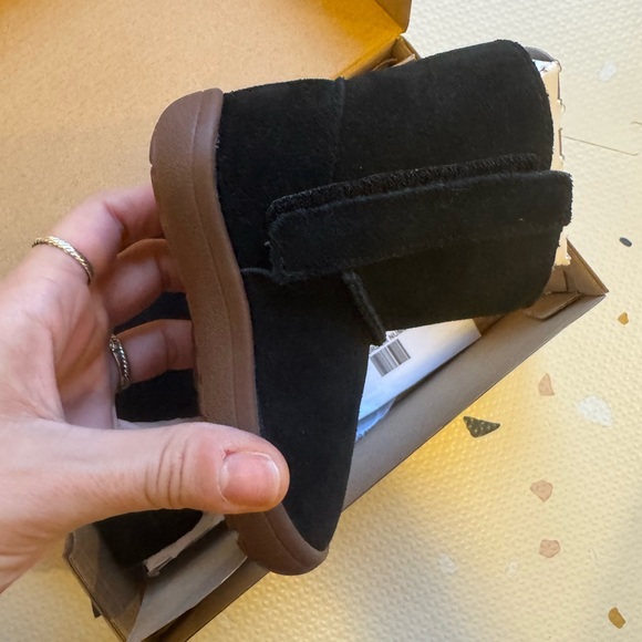 UGG Keelan Boots Size 5 - Picture 6 of 10